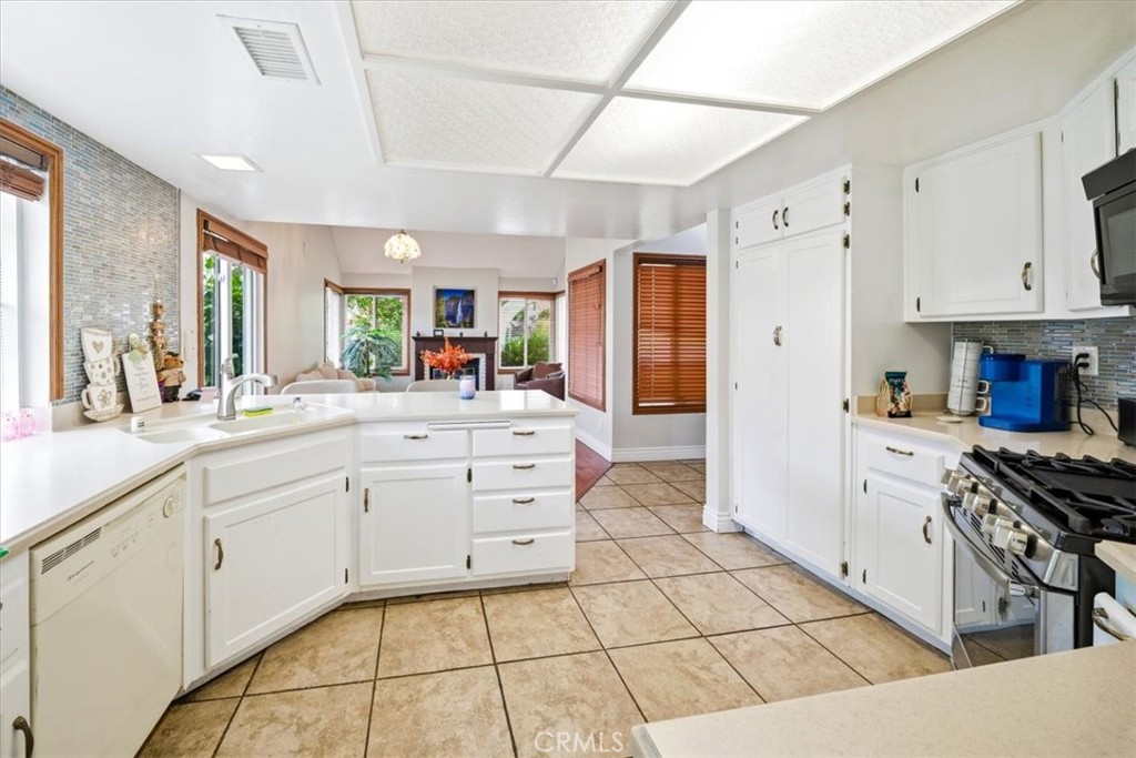25417 Sand Creek Property Photo 13