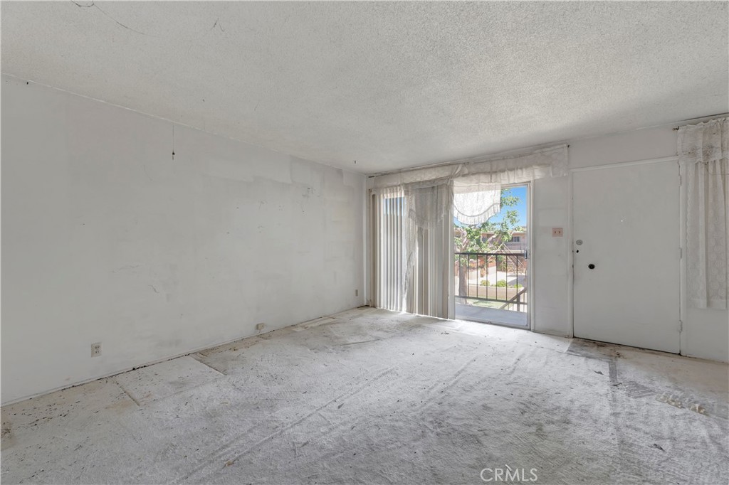 14919 S Normandie 27 Property Photo 8