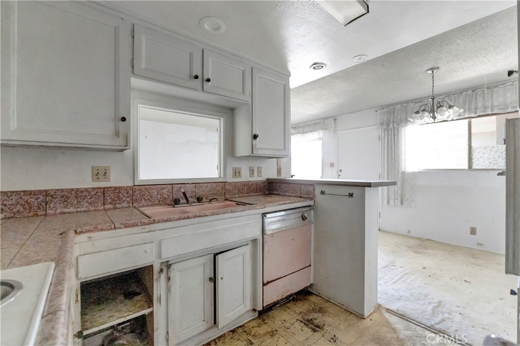 14919 S Normandie 27 Property Photo 12