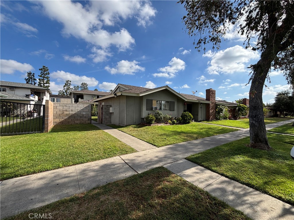3227 W Cabot Drive Property Photo 2