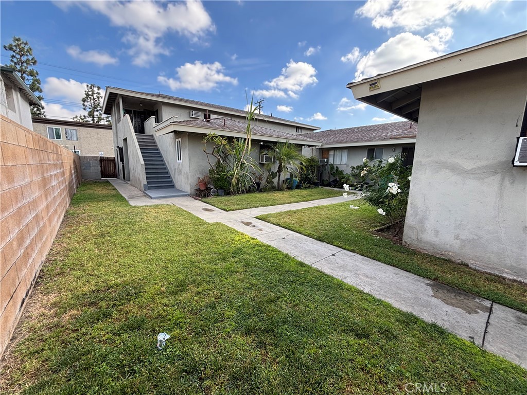 3227 W Cabot Drive Property Photo 3