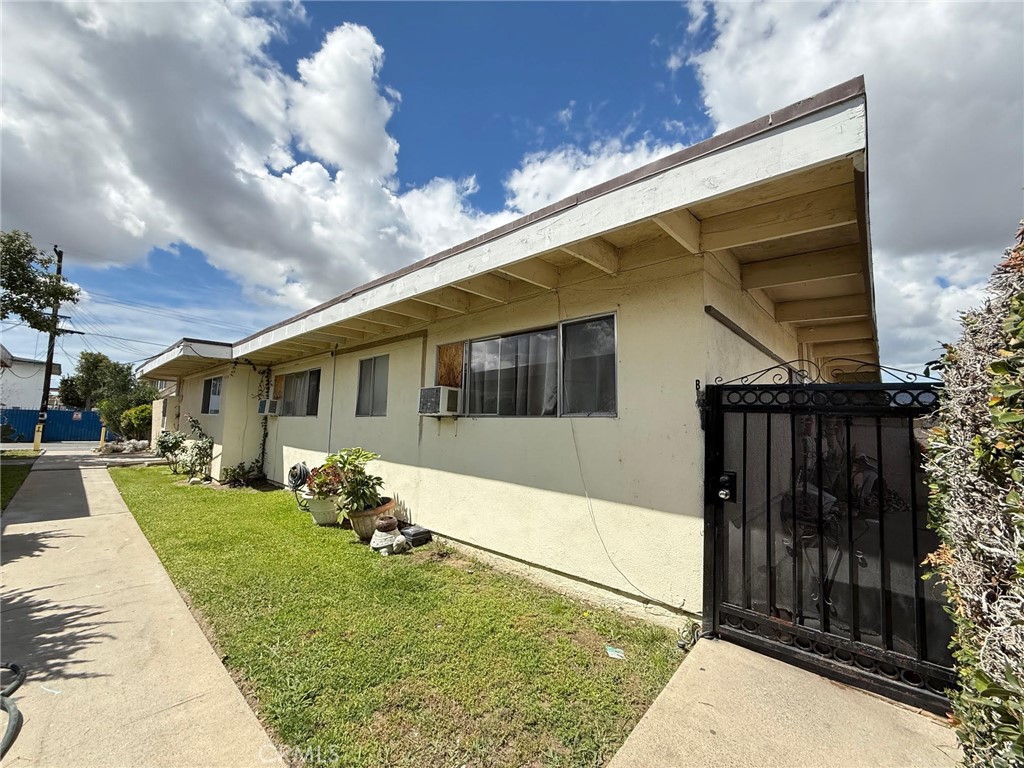 7596 Fillmore Property Photo 1