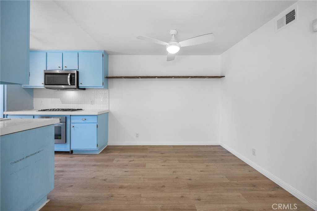 1330 Cabrillo Park F Property Photo 4