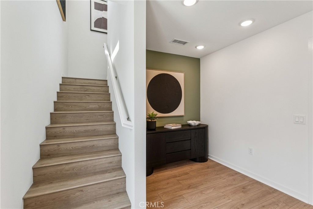 12151 Victory Property Photo 4