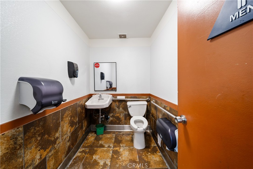 502 S D Property Photo 24