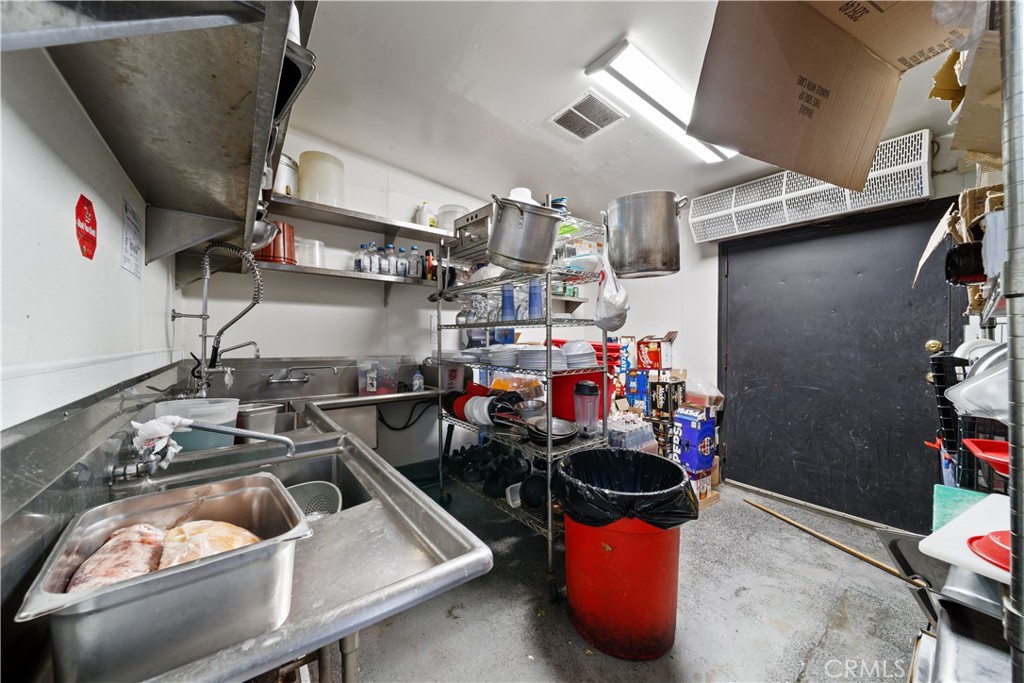 502 S D Property Photo 32
