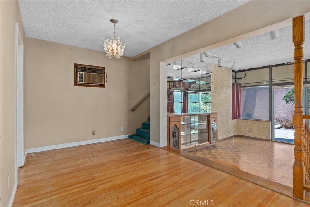 10253 Angell Property Photo 6