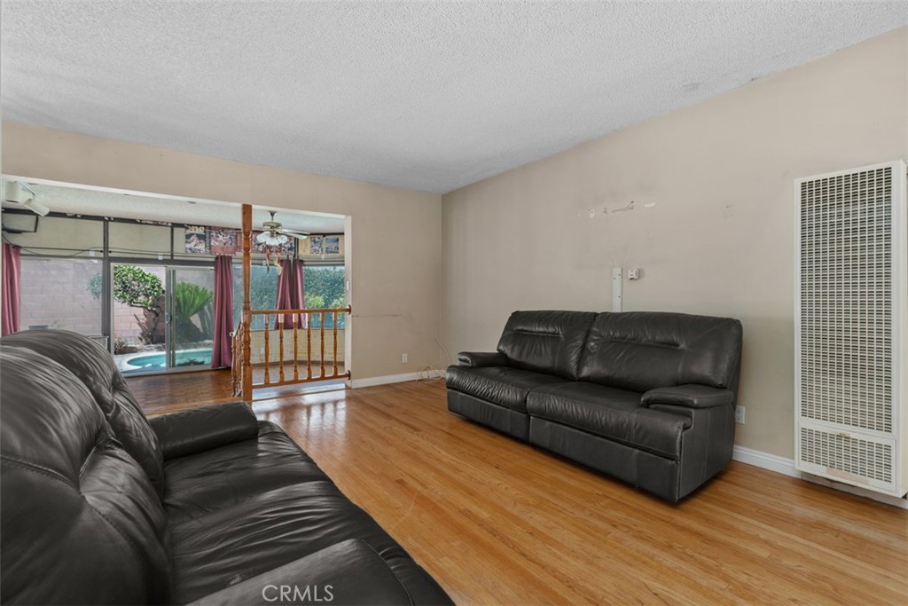 10253 Angell Property Photo 12