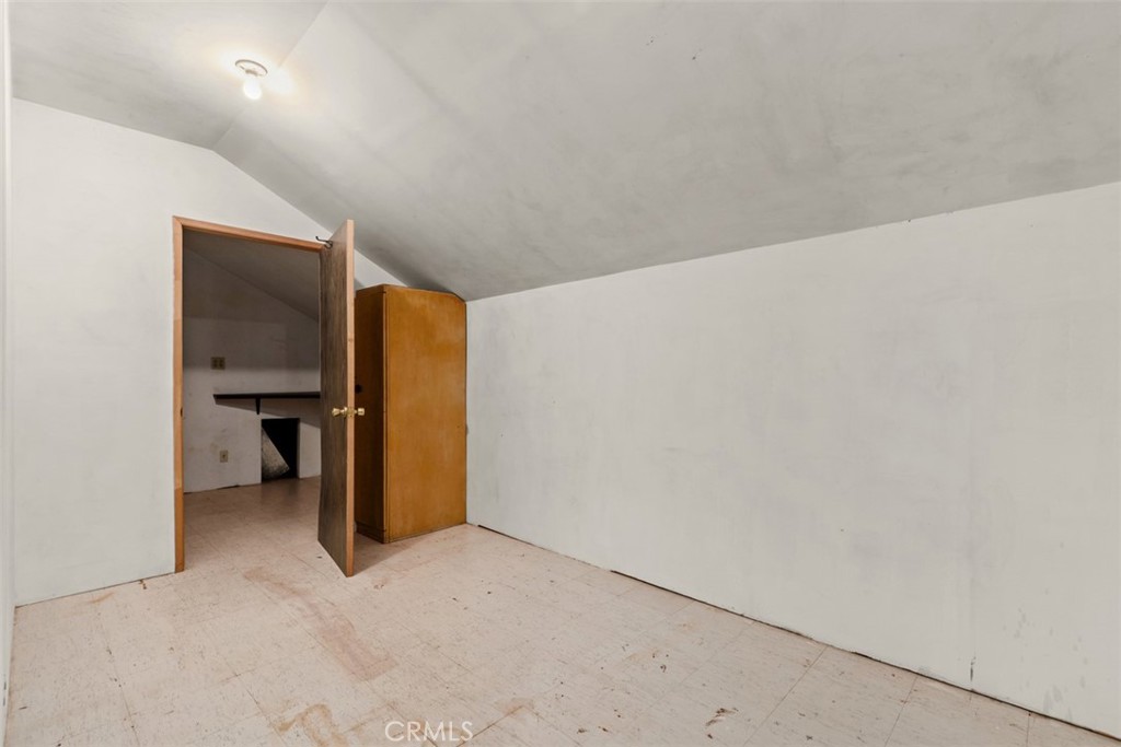 10253 Angell Property Photo 21