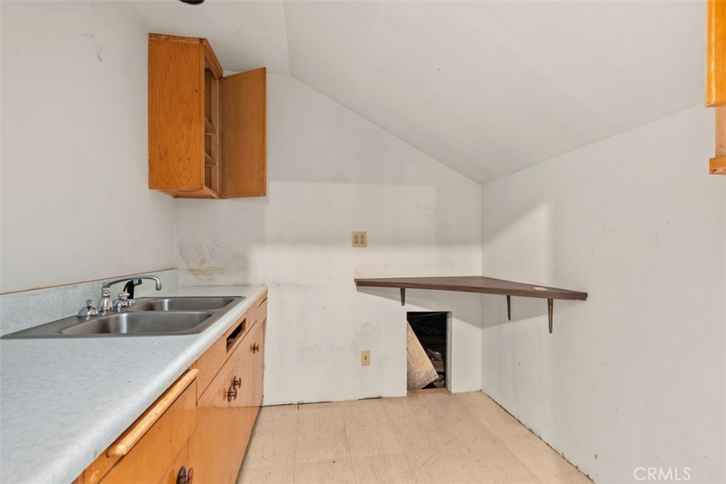 10253 Angell Property Photo 22