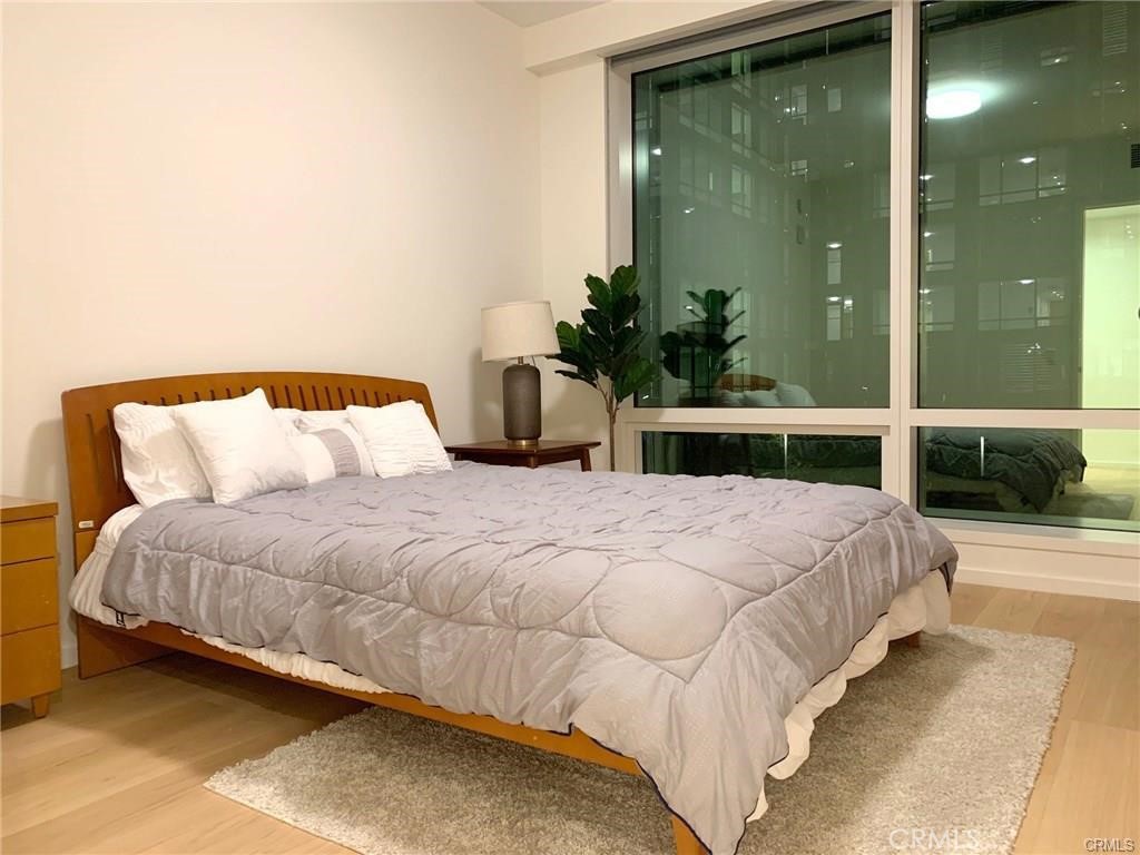 877 Francisco 1005 Property Photo 6