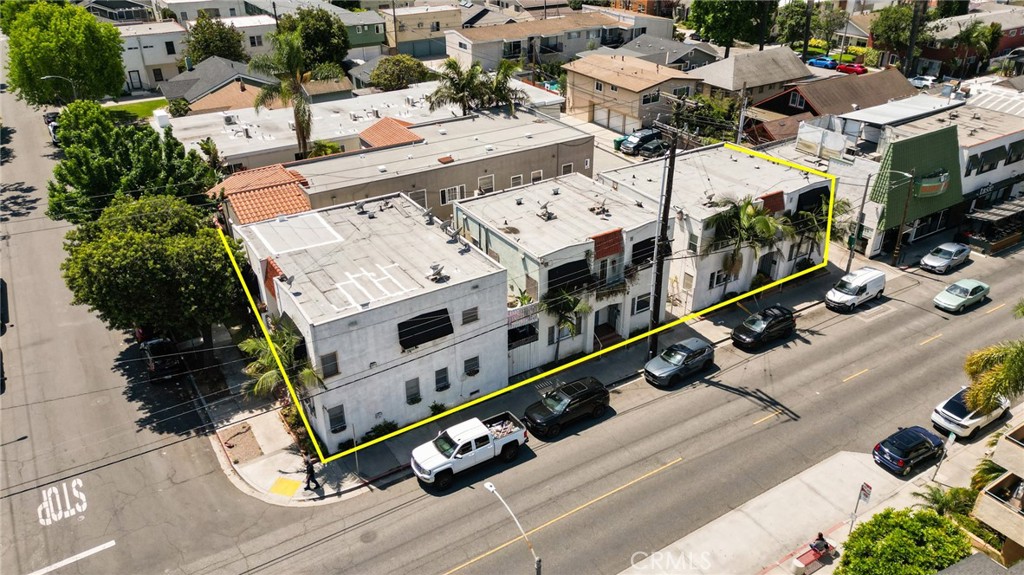 3522 E Broadway Property Photo 1