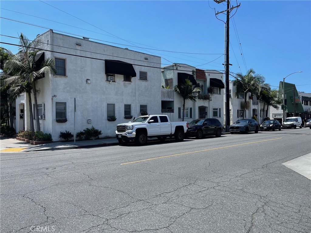 3522 E Broadway Property Photo 5