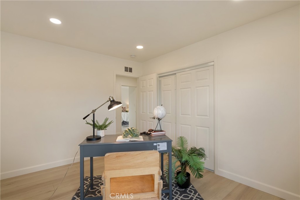 13408 Casimir Property Photo 9