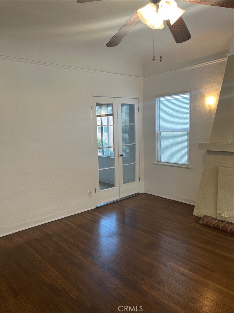 833 Cedar Property Photo 11