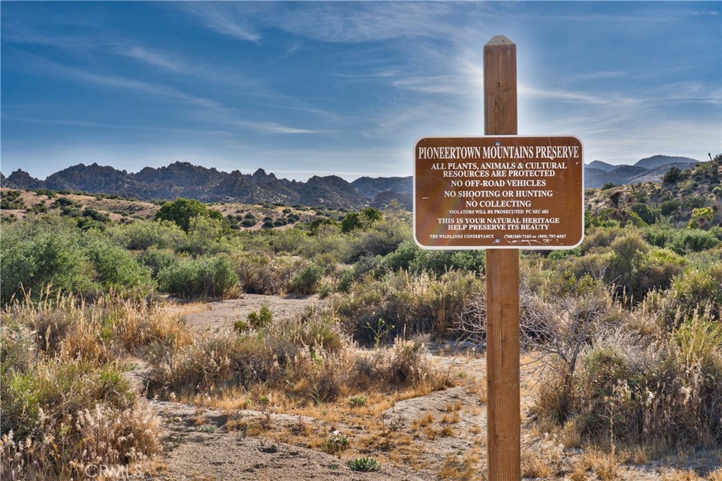0 Pioneertown Rd Property Photo 4