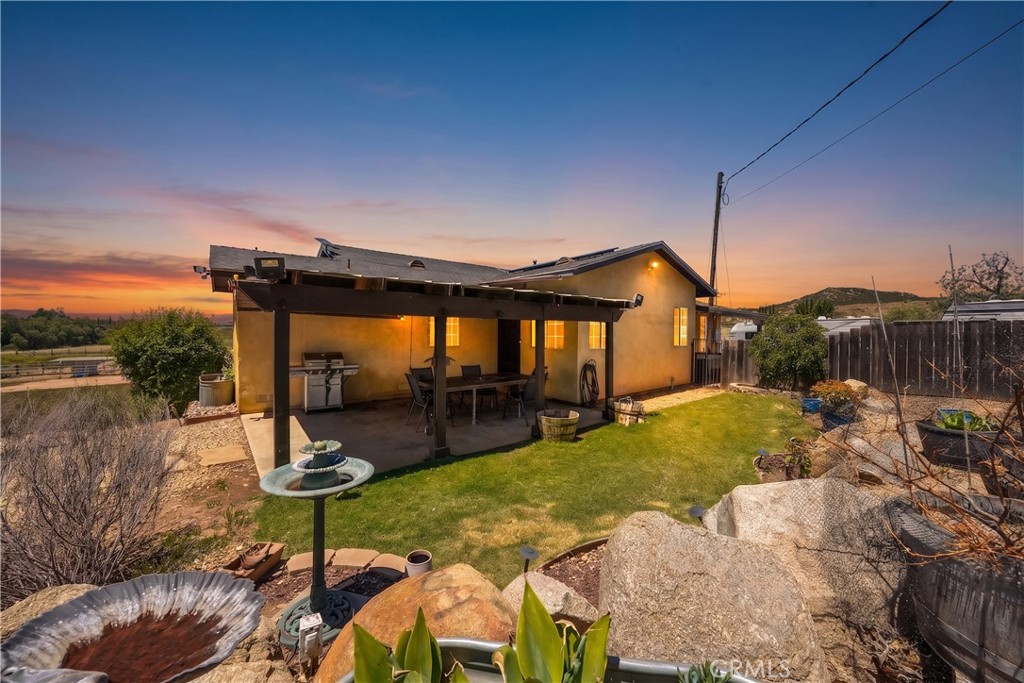2165 Lilac Property Photo 5