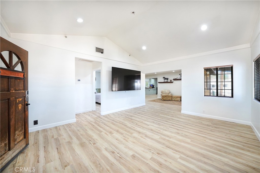 2165 Lilac Property Photo 10