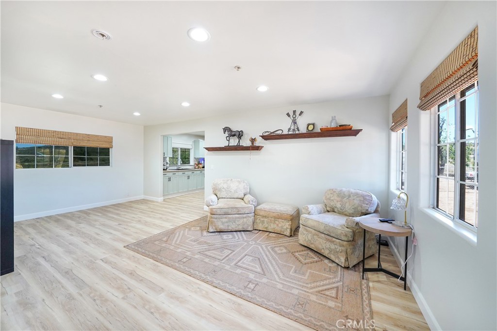 2165 Lilac Property Photo 11