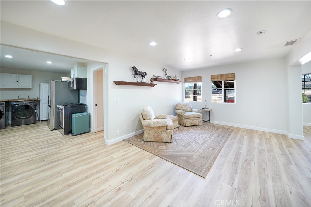 2165 Lilac Property Photo 14