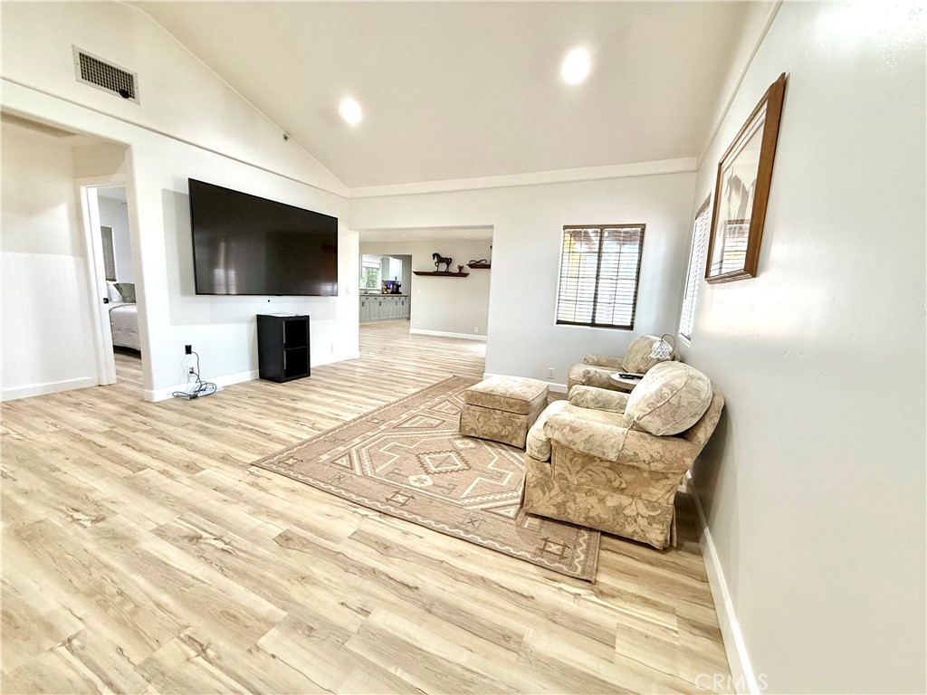 2165 Lilac Property Photo 15