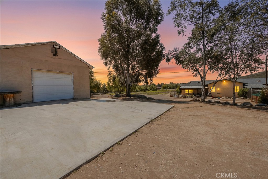2165 Lilac Property Photo 27