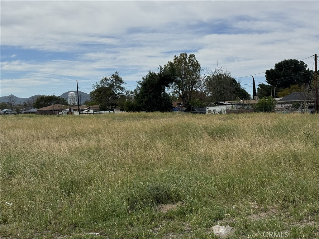 0 5th Property Photo 4