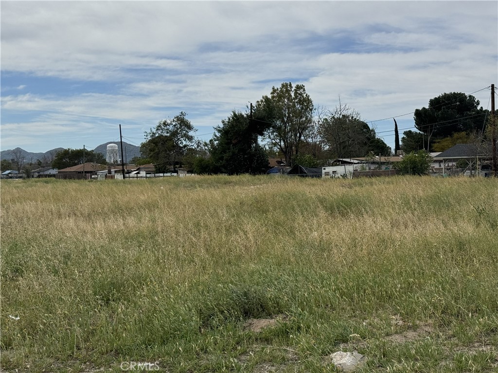 0 5th Property Photo 4