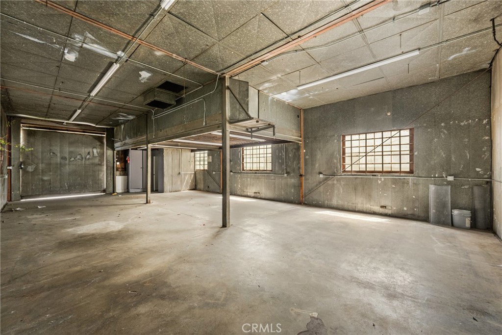 4901 Telegraph Road Property Photo 11