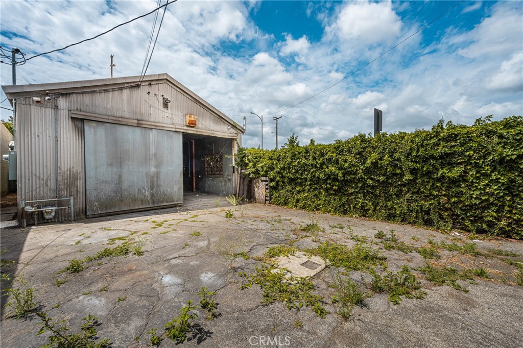 4901 Telegraph Road Property Photo 19