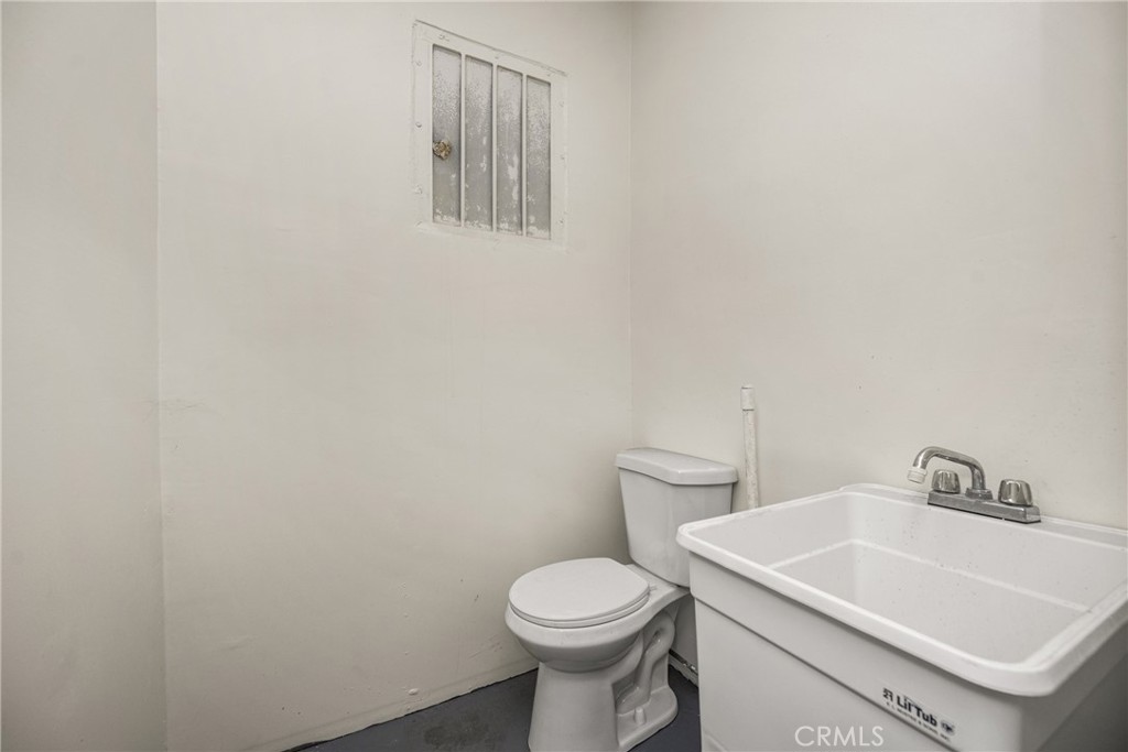 4863 Telegraph Road Property Photo 12