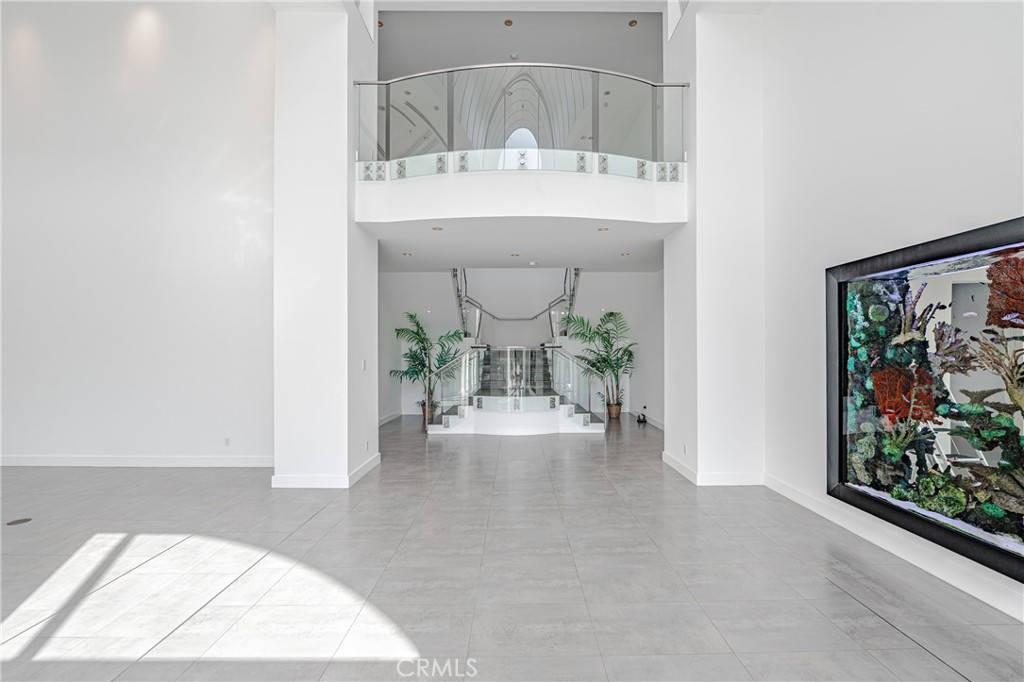 23980 Falcons View Property Photo 10