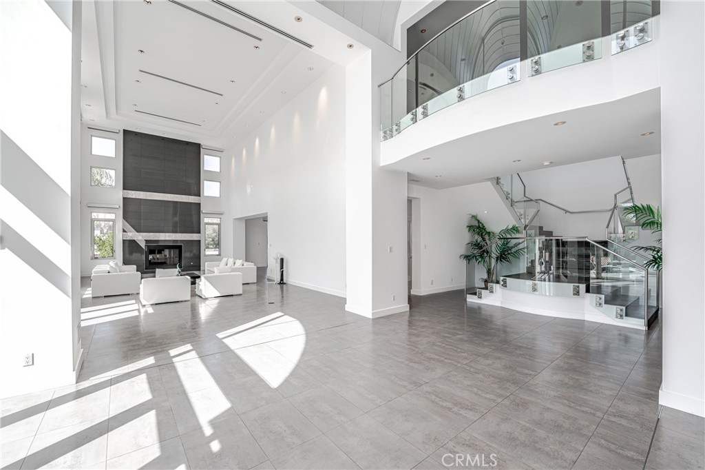 23980 Falcons View Property Photo 11