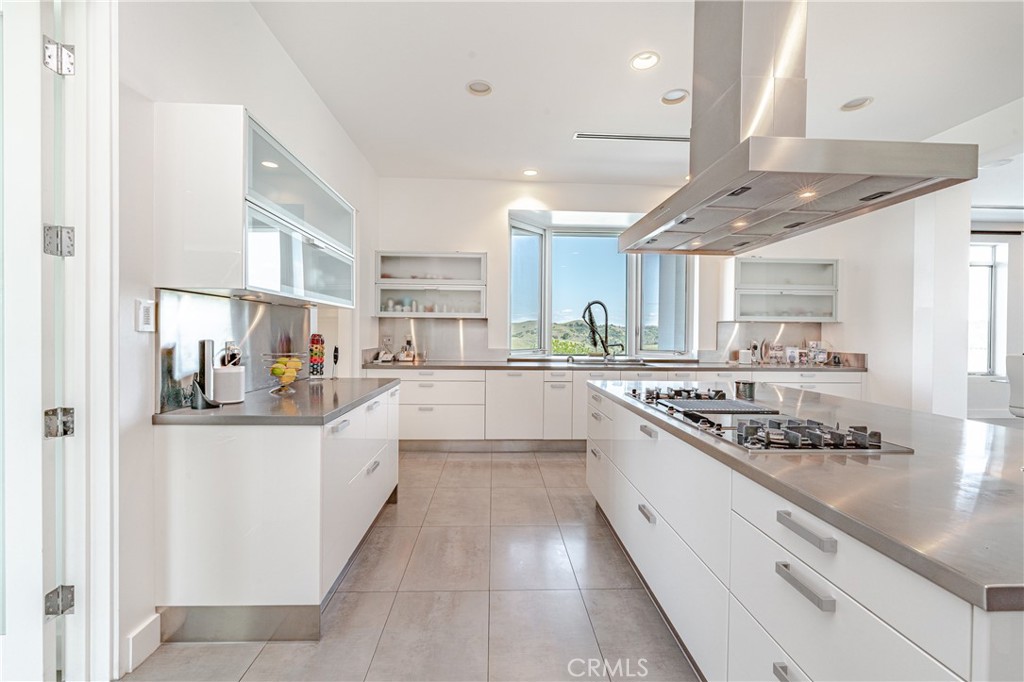 23980 Falcons View Property Photo 18