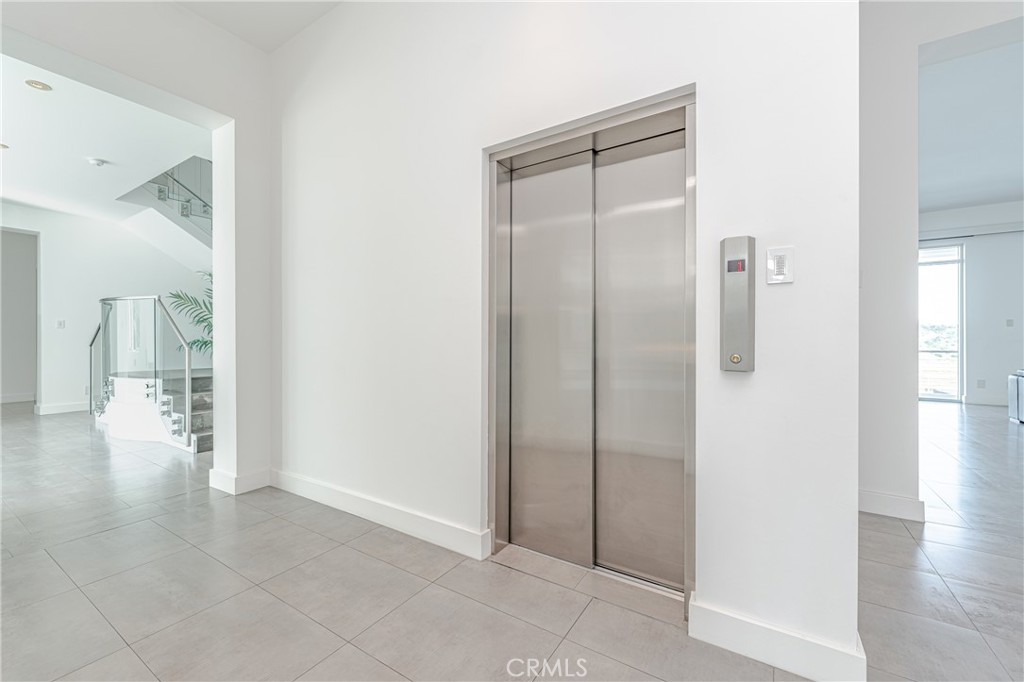 23980 Falcons View Property Photo 37