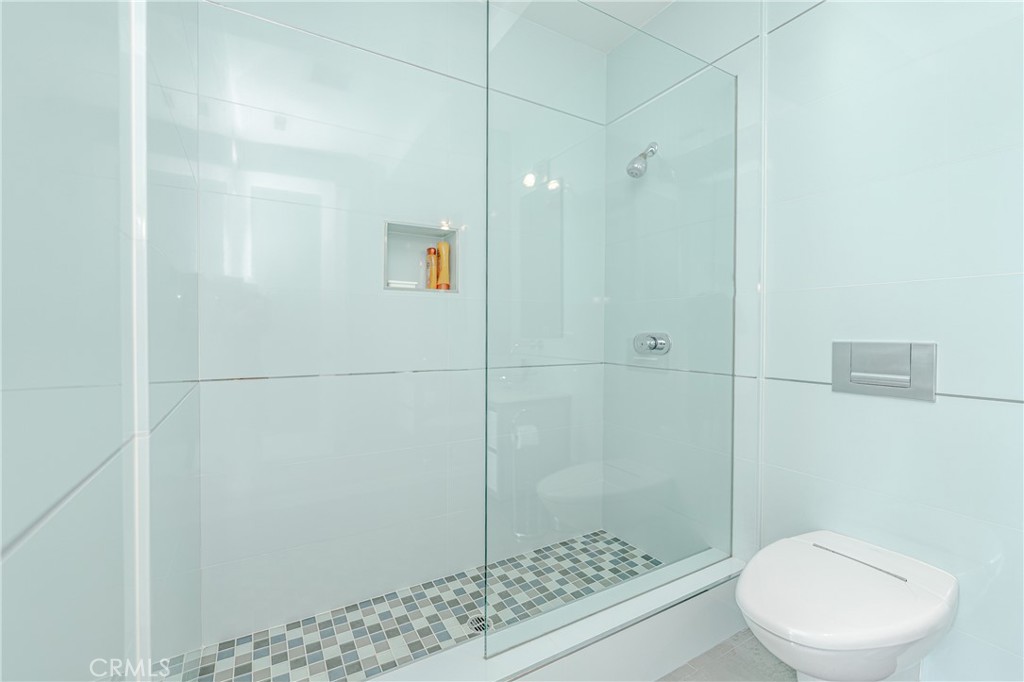 23980 Falcons View Property Photo 51