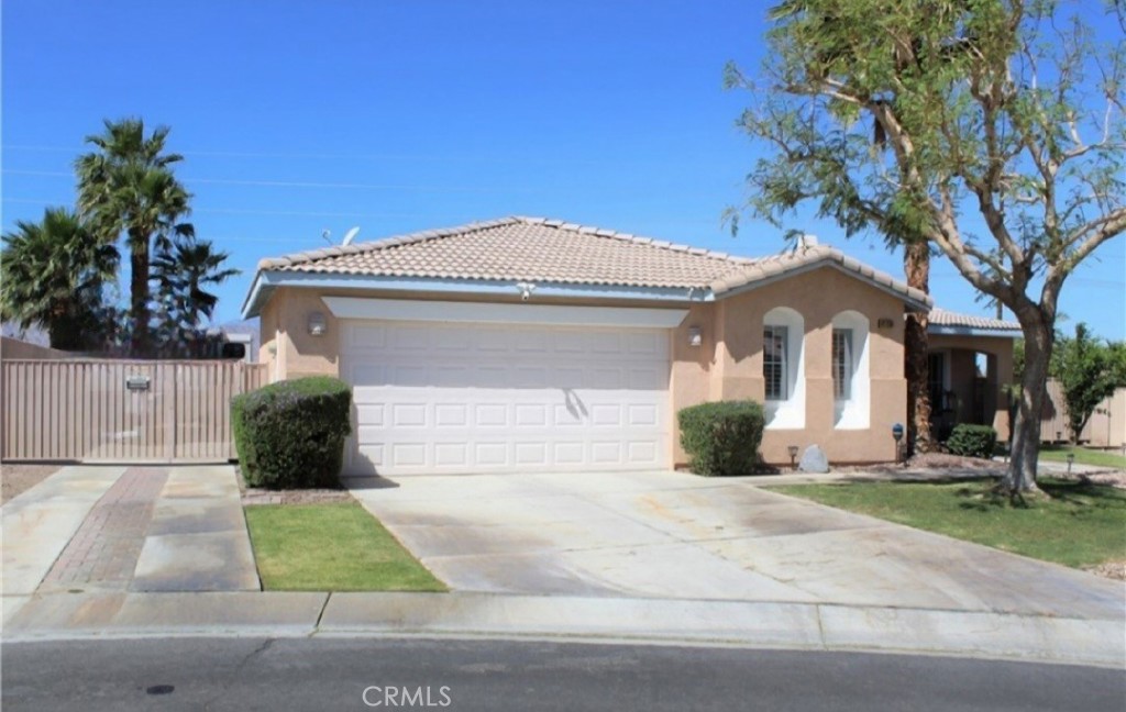 81258 Avenida Esmeralda Property Photo 2