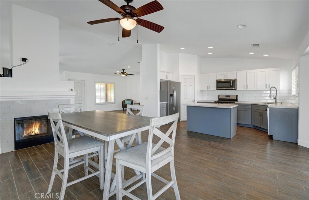81258 Avenida Esmeralda Property Photo 4