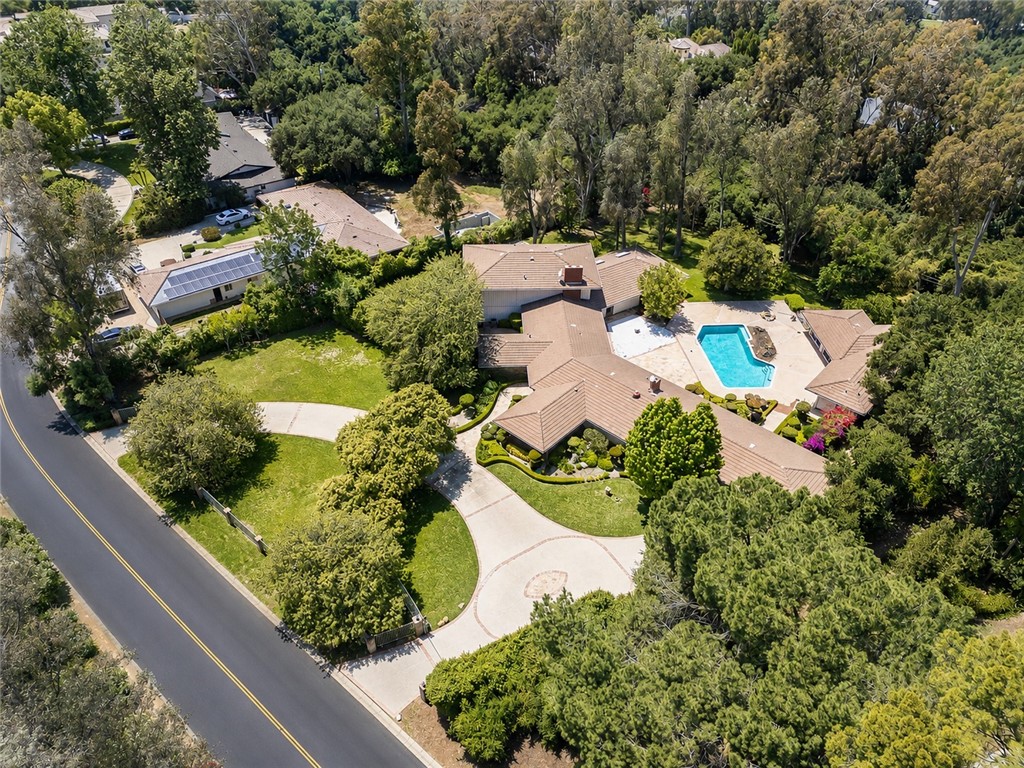 20827 E Mesarica Road Property Photo 1
