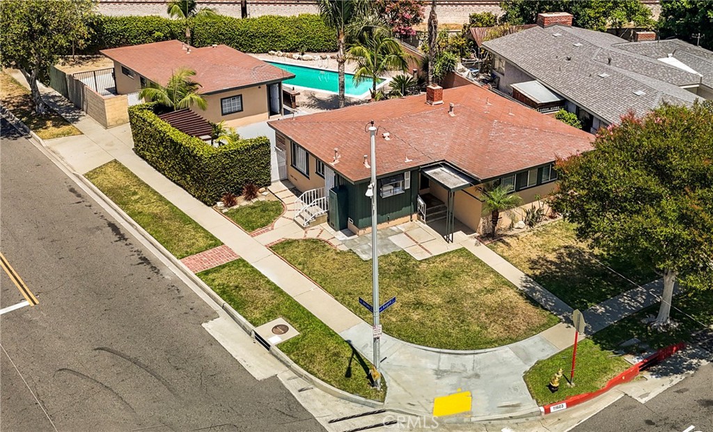 11603 Angell Property Photo 3