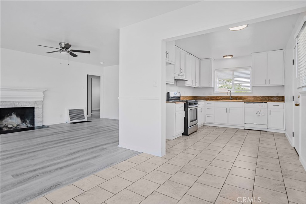 11603 Angell Property Photo 9