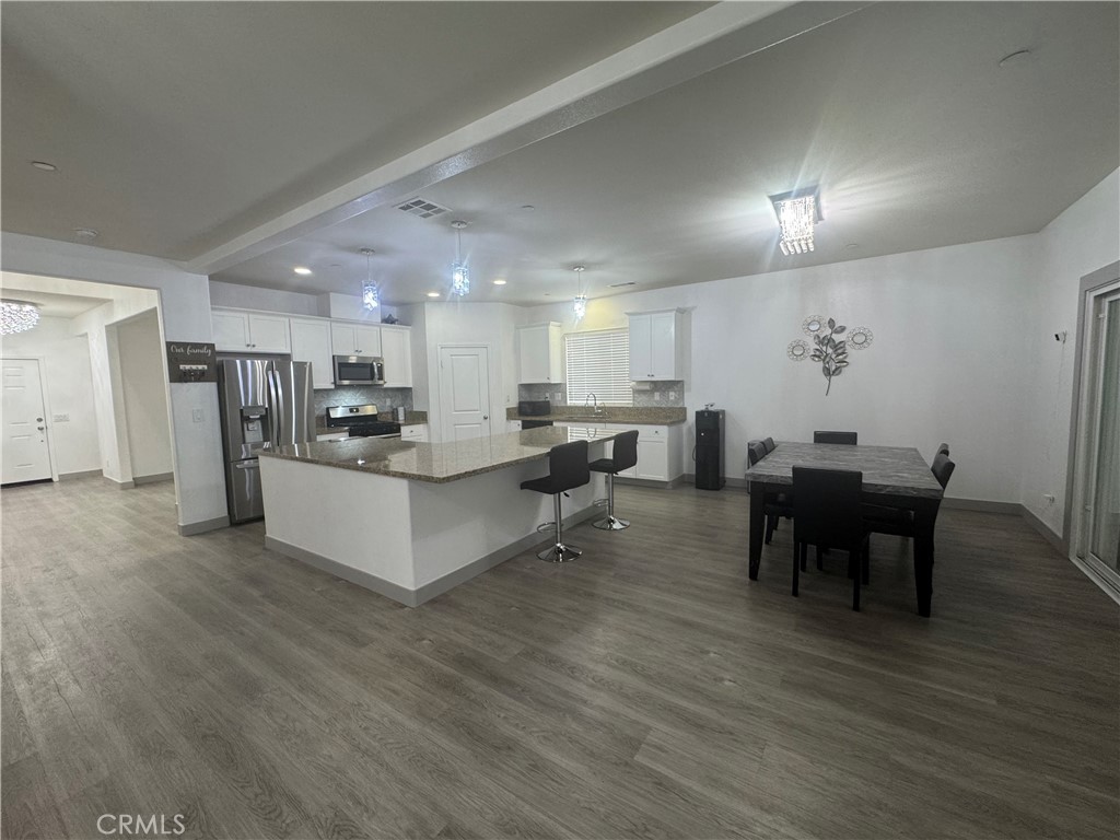 11742 Connell Property Photo 5