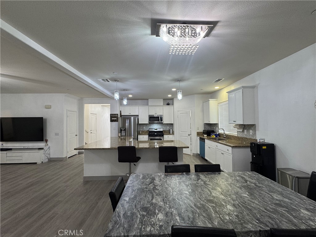 11742 Connell Property Photo 6
