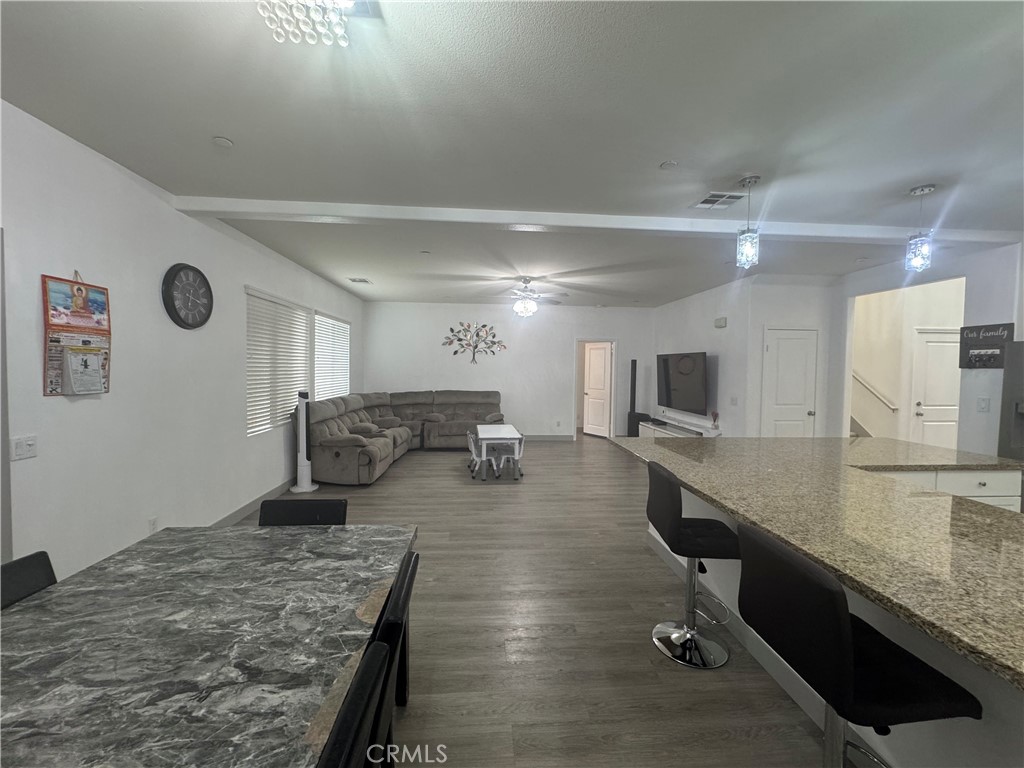 11742 Connell Property Photo 11