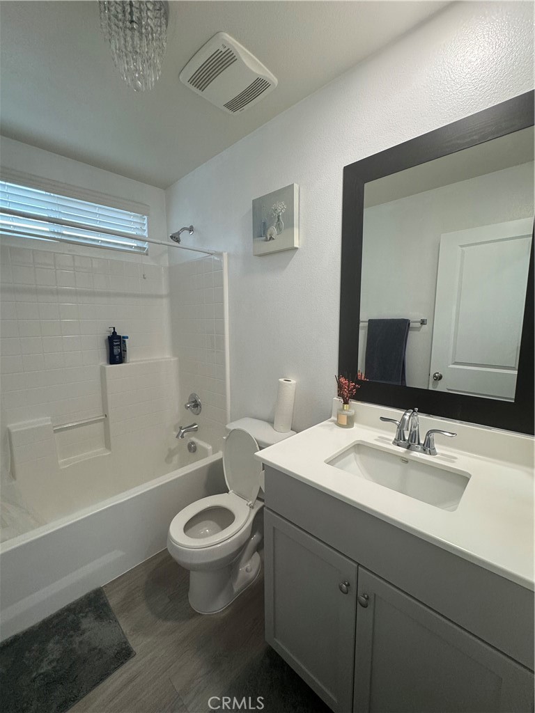 11742 Connell Property Photo 14