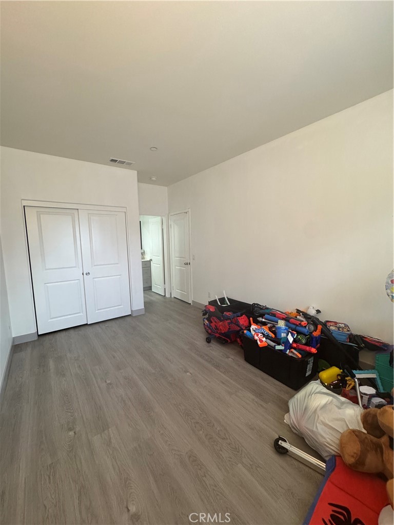11742 Connell Property Photo 20