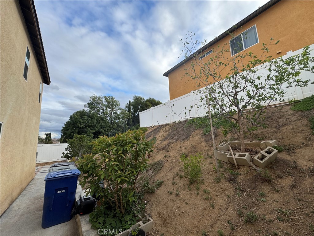 11742 Connell Property Photo 45