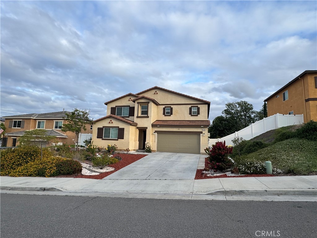 11742 Connell Property Photo 48