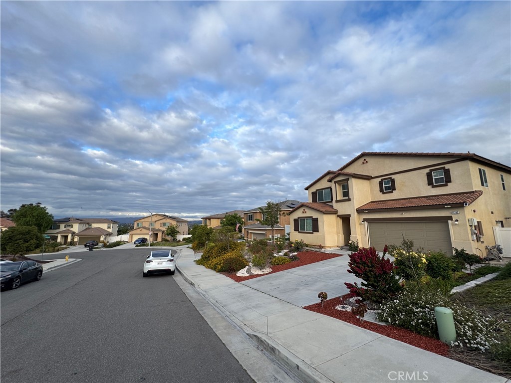 11742 Connell Property Photo 49
