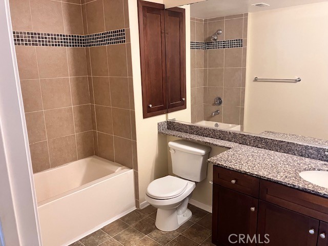 2226 Scholarship Property Photo 17